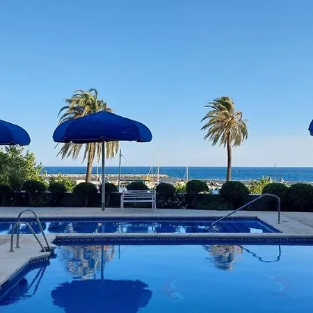Marina With Sea Views, Pool And Parking アパート