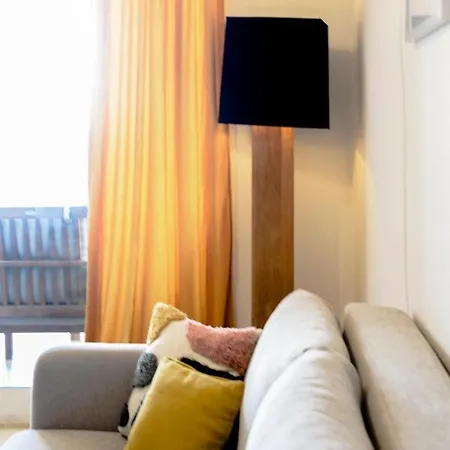 Apartment Marina With Sea Views, Pool And Parking Estepona