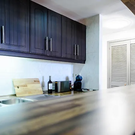 Apartment Marina With Sea Views, Pool And Parking *