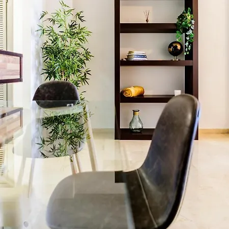 Marina With Sea Views, Pool And Parking Apartment *
