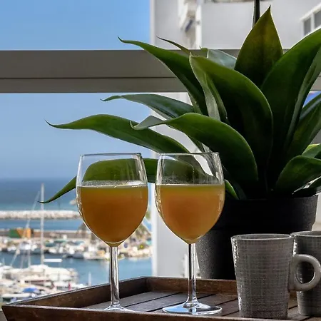Marina With Sea Views, Pool And Parking Apartment Estepona